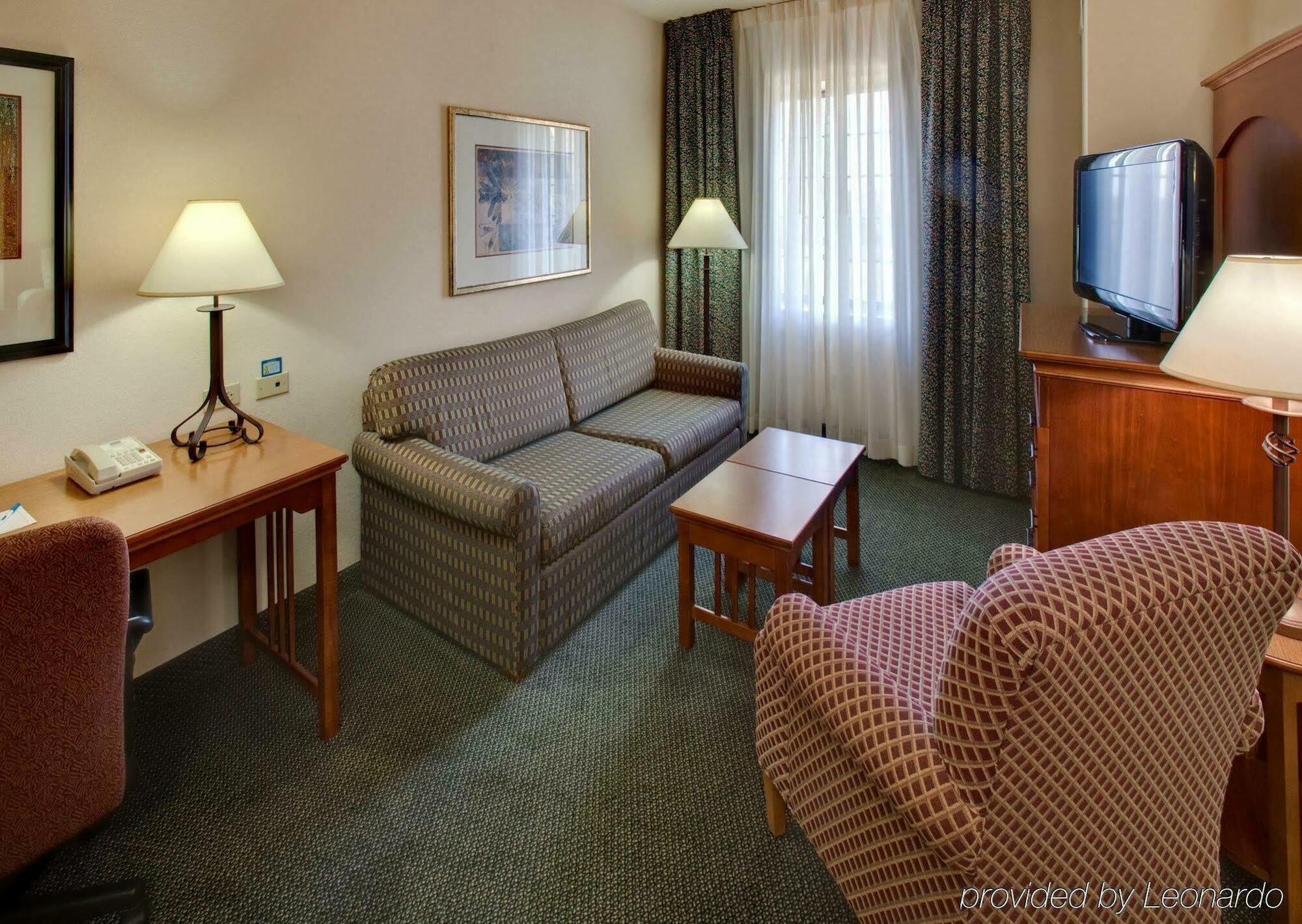 Staybridge Suites Chicago-Oakbrook Terrace By Ihg Room photo